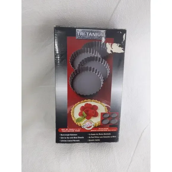 Set Of 4 Wilton Tart Quiche Pans 4" x 3/4" Fluted Edges Round Metal Bakeware0 - Picture 5 of 6